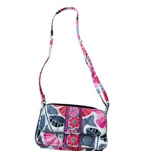 Vera Bradley Wallet Wristlet Red Pink White Strap Coin Purse Floral Quilted Cute